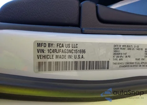 2022 Jeep Grand Cherokee Wk Laredo X 4X4 из США, поврежденный, VIN 1C4RJFAG3NC151696